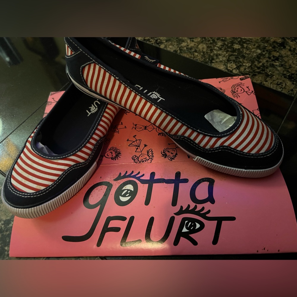 Gotta Flurt Red White & Blue Flats 7.5
